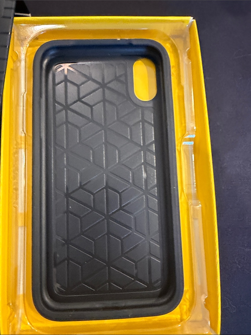 OtterBox Symmetry Series iPhone XR Case - black - Picture 7 of 9